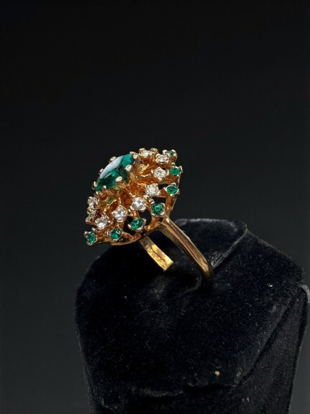 Emerald Green Crystal Halo Ring 18K HGE Gold Tone Size 8.25 Vintage